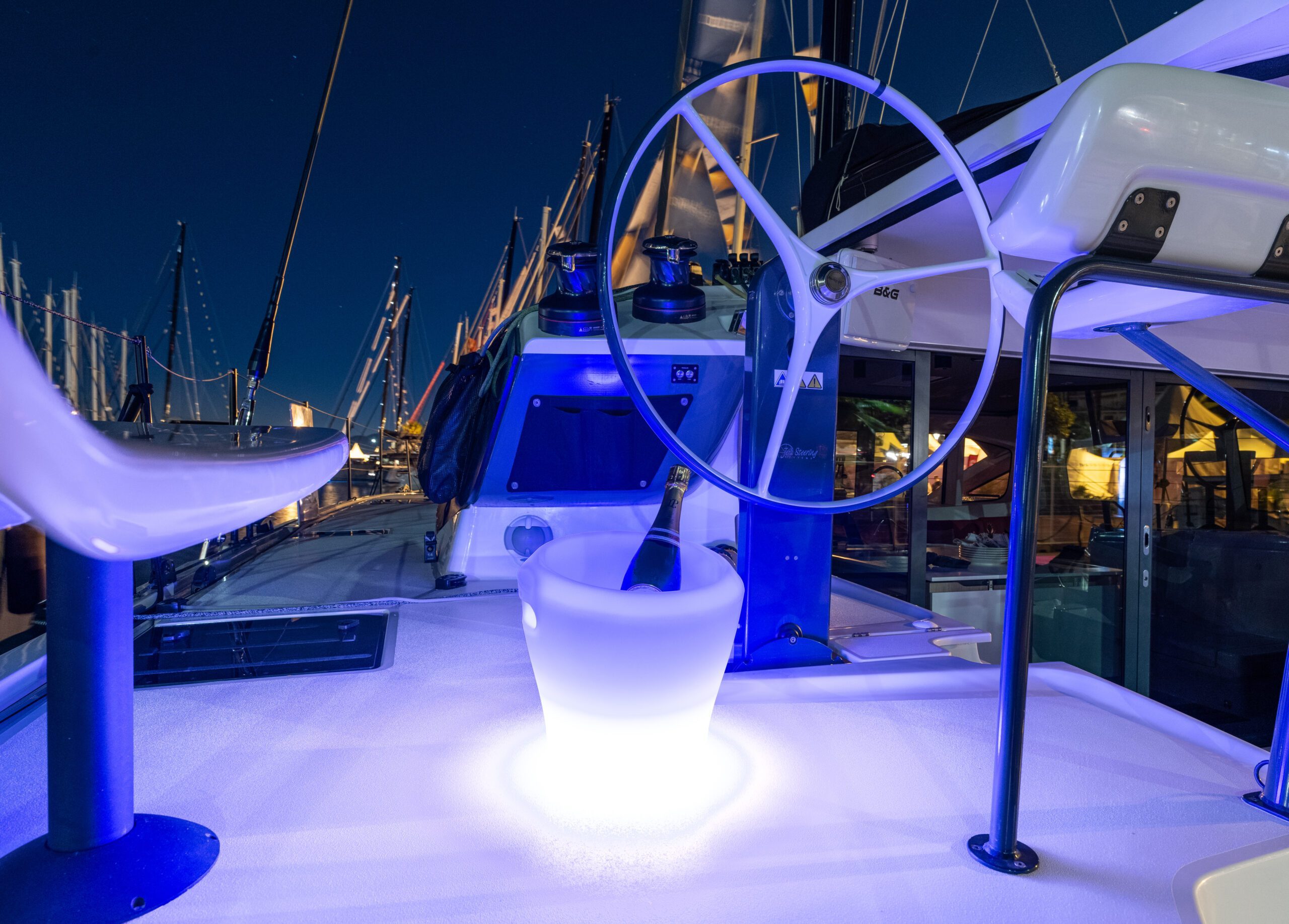 Luminaires-GEM Seau à glace GEM - ROTOMOD DESIGN - fabriquant de luminaires et mobiliers design français
